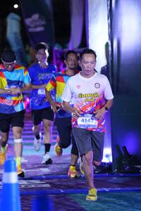 BIB: 4142
                            <button type="button" onclick="openModal(26222364)" class="btn btn-primary btn-sm float-right btn-popup" data-toggle="modal" data-target=".modal-high-quality">
                        <i class="fas fa-shopping-cart"></i> Add to Cart
                    </button>
                                            <button type="button" onclick="isThisMe(26222364, true)" class="btn btn-success btn-sm float-right btn-popup btn-isme hidden" data-toggle="tooltip" data-placement="bottom" title="นี่คือรูปของคุณใช่ไหม คลิกที่นี่เพื่อเอาเข้าอัลบั้ม">
                        <i class="fas fa-plus"></i> Add to album
                    </button>
                    <button type="button" onclick="isThisMe(26222364, false)" class="btn btn-warning btn-sm float-right btn-popup btn-isnotme hidden">
                        <i class="fas fa-ban"></i> Remove from album
                    </button>